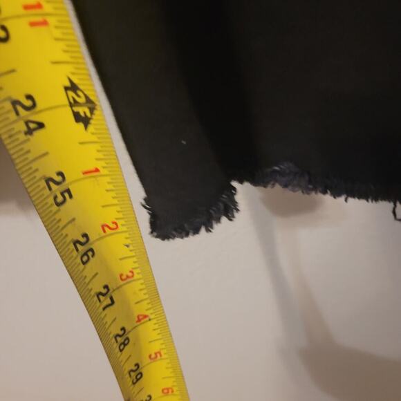 Good American Good Legs Cropped Bootcut Jeans Womens 31 Black Button Fly Raw Hem - Picture 7 of 9